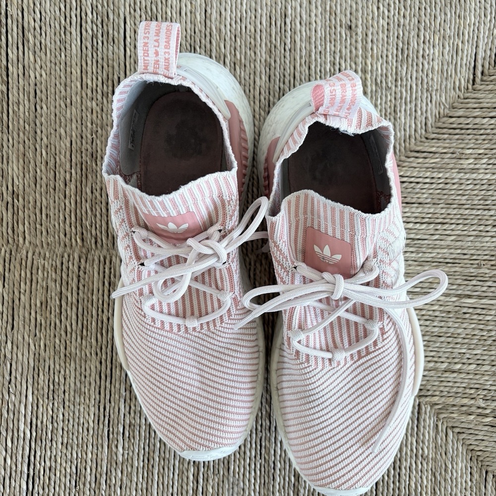 Adidas Originals NMD_W1 Womens Sz 9 US Sneakers Wonder Quartz Cloud White Active - Picture 3 of 8